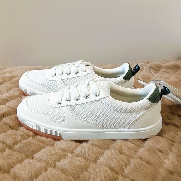 Gymboree Other - Gymboree Boys White Canvas Sneakers Size 12 Trimmed in Faux Leather